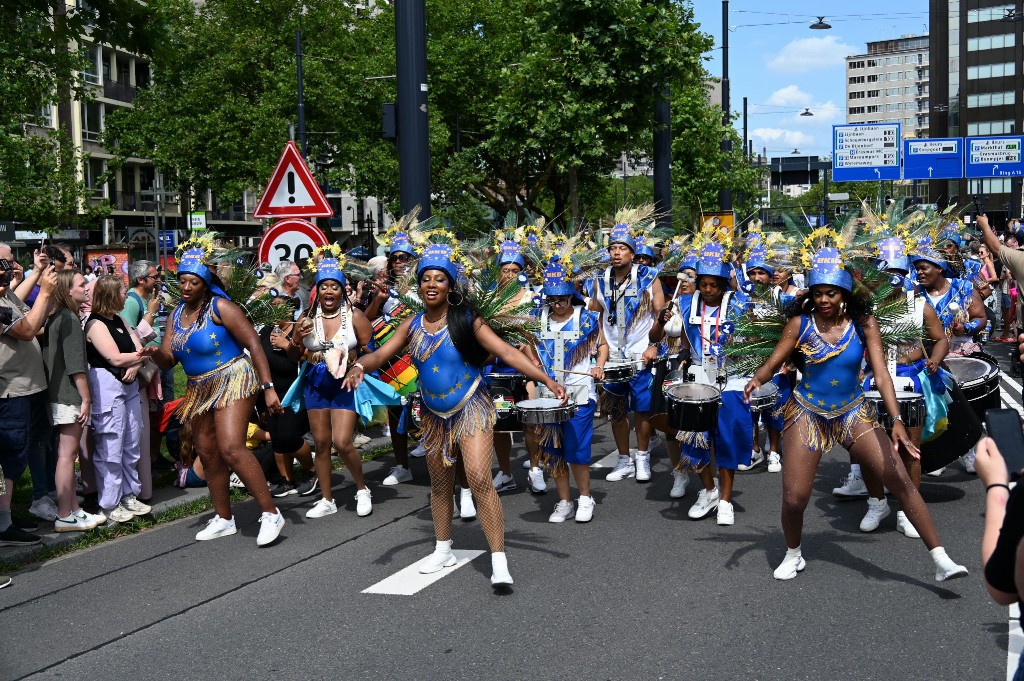 ../Images/Zomercarnaval 2024 104.jpg